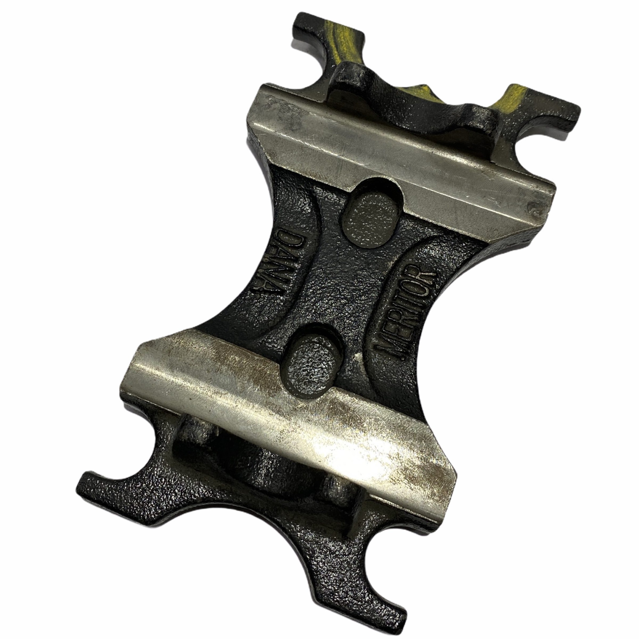 ルリナ Подкладка рессоры задней под стремянку Volvo VNL Volvo